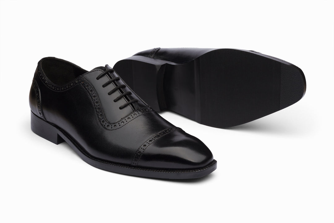 Adelaide Oxford black — three-quarter view — Dapper Shoes Co.