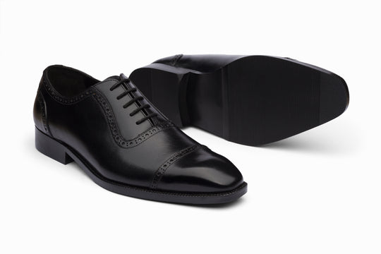 Adelaide Oxford black — three-quarter view — Dapper Shoes Co.