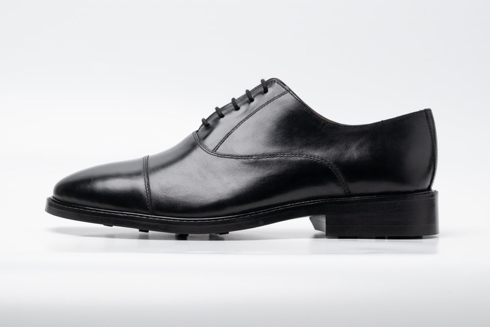 Cap Toe Oxford in black leather — side profile — Dapper Shoes Co.