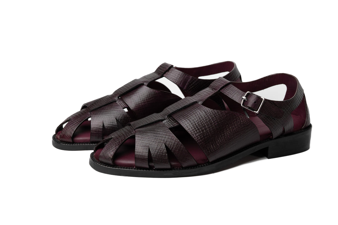 Fisherman Sandal in Burgundy Hatch Grain leather - front view