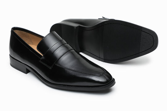 Black Smooth Calf chisel toe penny loafer, handmade in Delhi