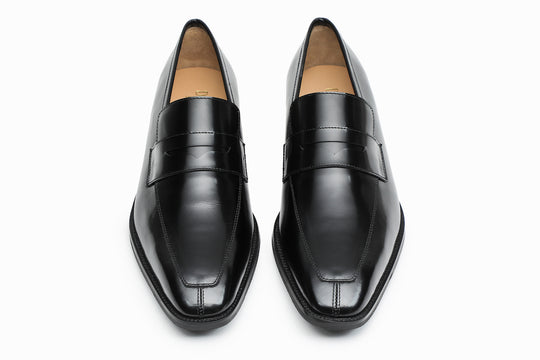 Handcrafted chisel toe loafer in Black Smooth Calf, made to order