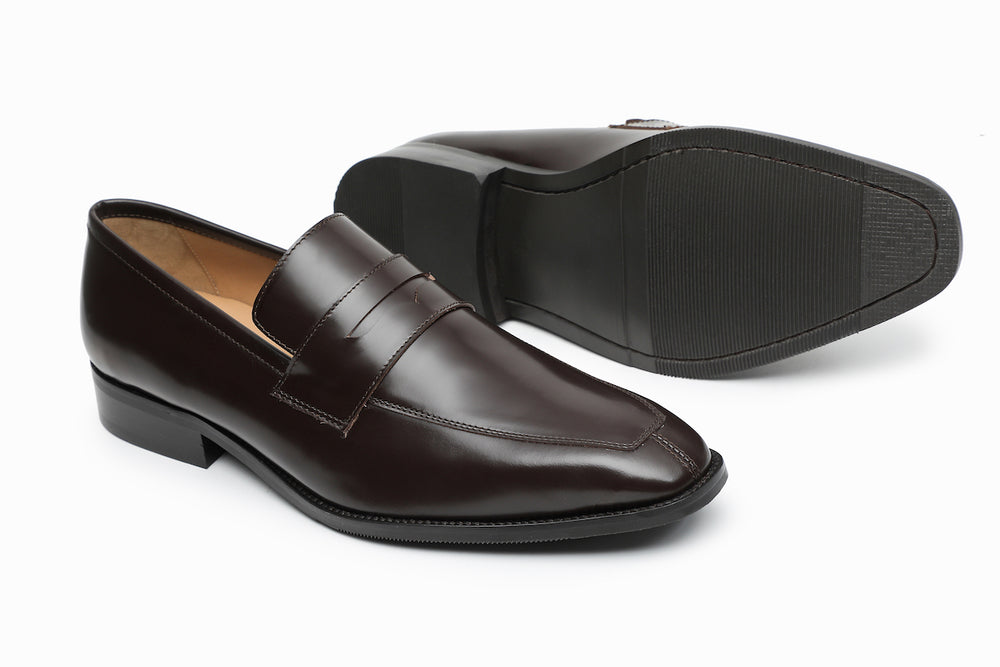 Brown Smooth Calf chisel toe penny loafer, handmade in Delhi