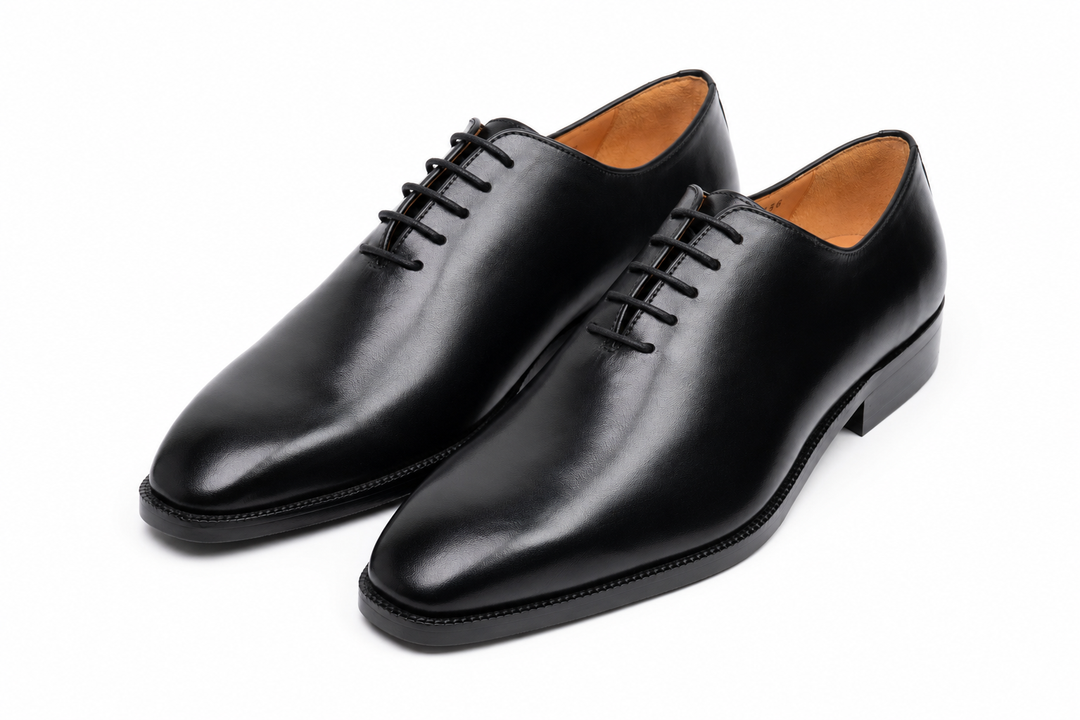 Wholecut Oxford in black calfskin leather - Dapper Shoes Co.